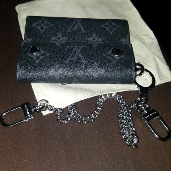 louis vuitton rivets chain wallet